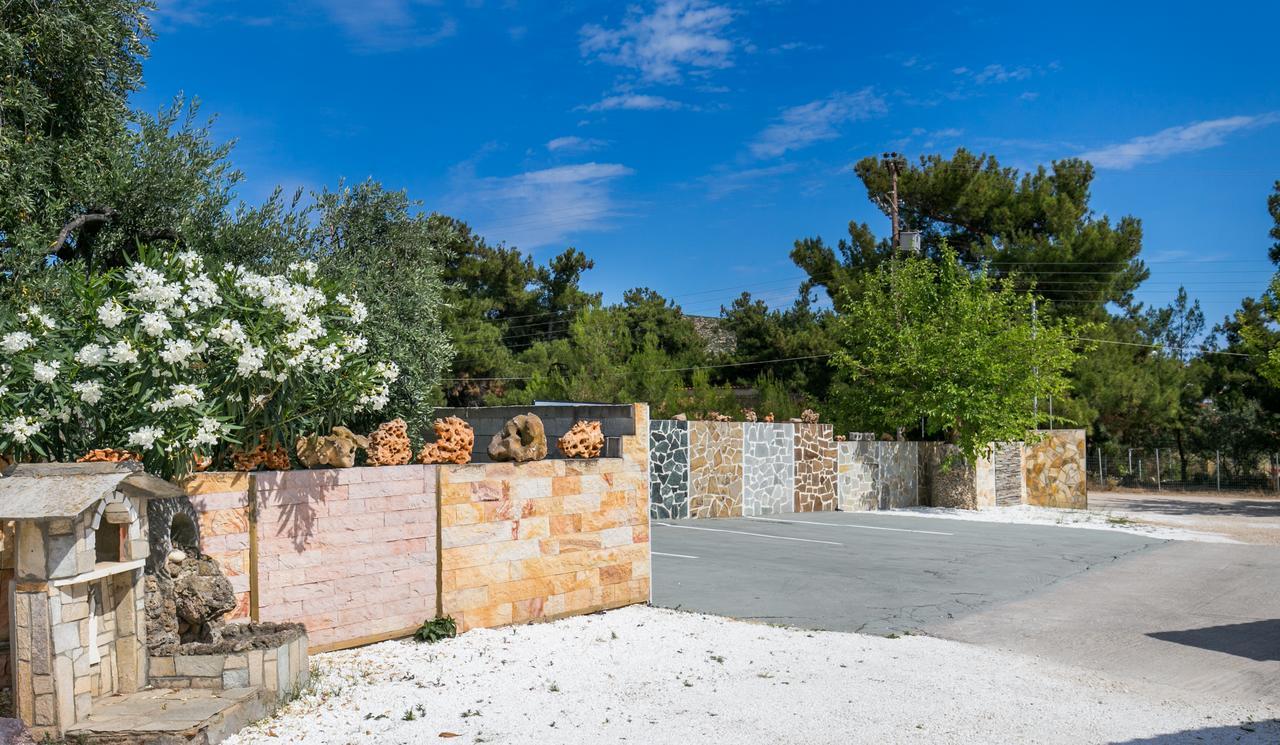 Villa Dimitris Potos Ngoại thất bức ảnh