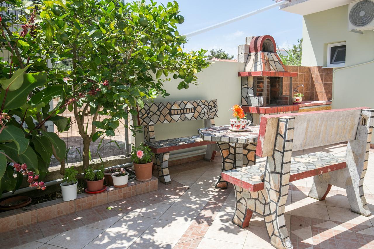 Villa Dimitris Potos Ngoại thất bức ảnh