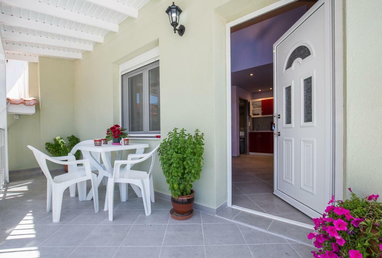 Villa Dimitris Potos Ngoại thất bức ảnh